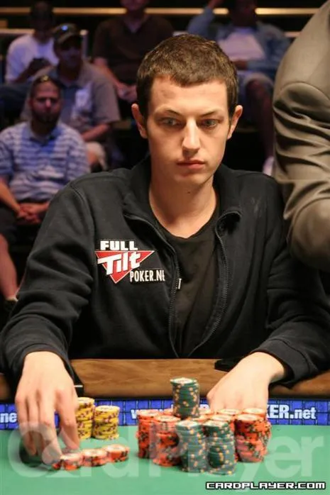 Tom Dwan Loses Nearly $1 Million Tuesday