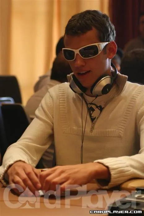 Online Poker -- Philip 'USCphildo' Collins Wins $1K Monday